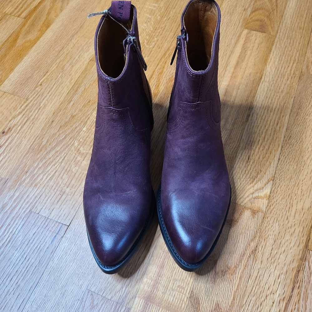 NEW Ten Points Size 7 Leather Heeled Chelsea Booties - Picture 5 of 11
